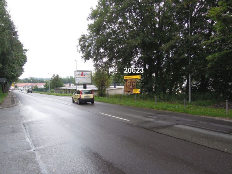 Zwickauer Str (B 93)/August-Bebel-Str gg