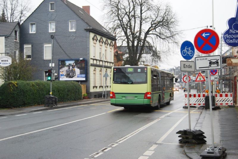 Neuenhofer Str 133 (B 229)/Glockenstr nh