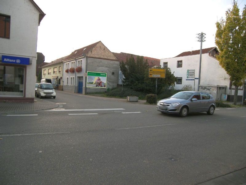 Friedrichsfelder Str   2/Hauptstr (B 37)
