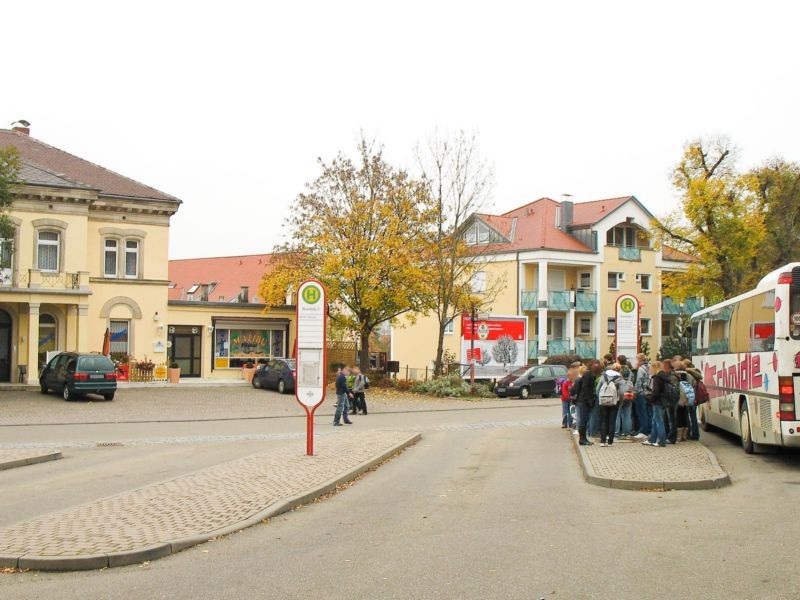Bahnhofsplatz 8 Busbahnhof