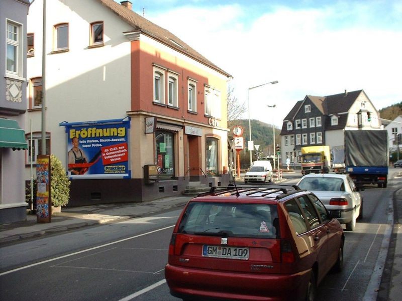 Kölner Str   8