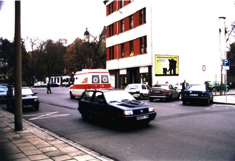 Johann-Sebastian-Bach-Str /Pauritzer Platz Quer Zentrum Schloß