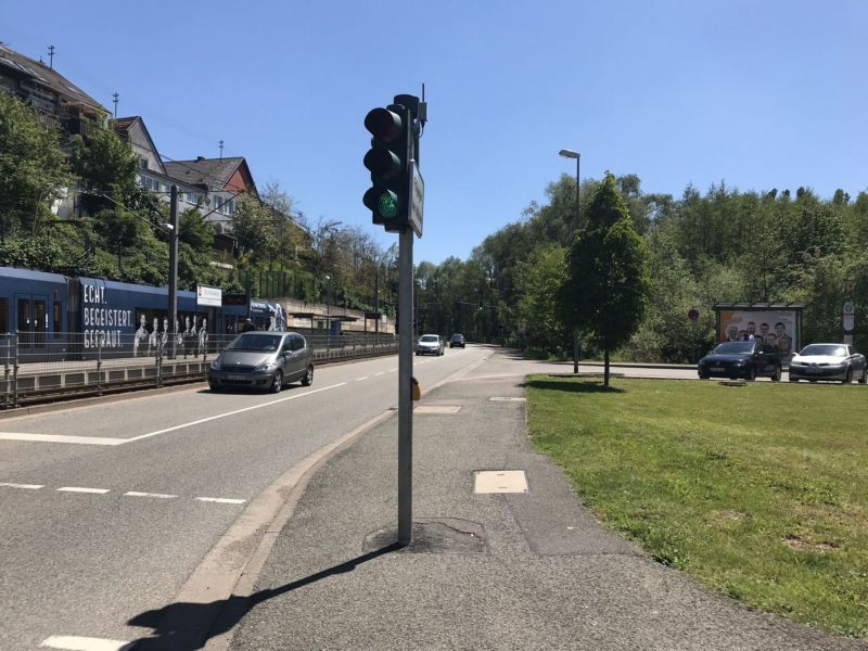 Russenweg/Überhofer Str HST Saarbahn Güchenbach
