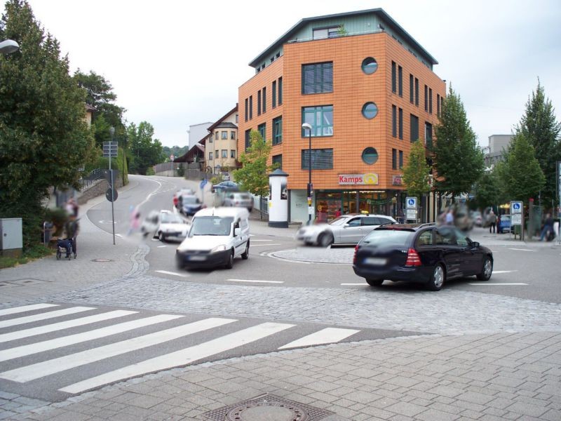 Bahnhofstr. 32 (Fußgängerzone)