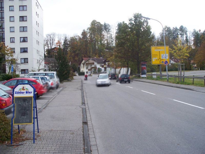 Hofener Straße/bei alter Sparkasse