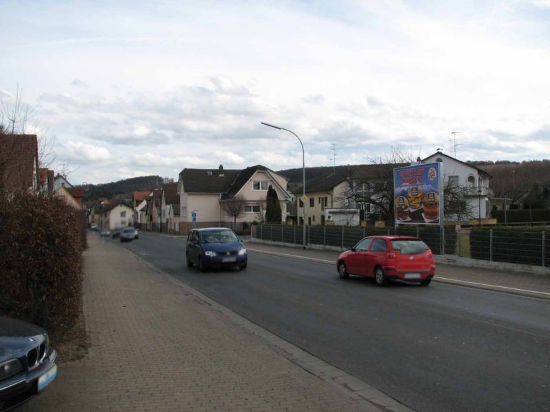 Frankfurter Str. (B 275)  / Ziegelhüttenweg 3