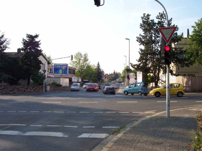 Max-Hufschmidt-Weg   / Heiligkreuzweg 108 li. RS