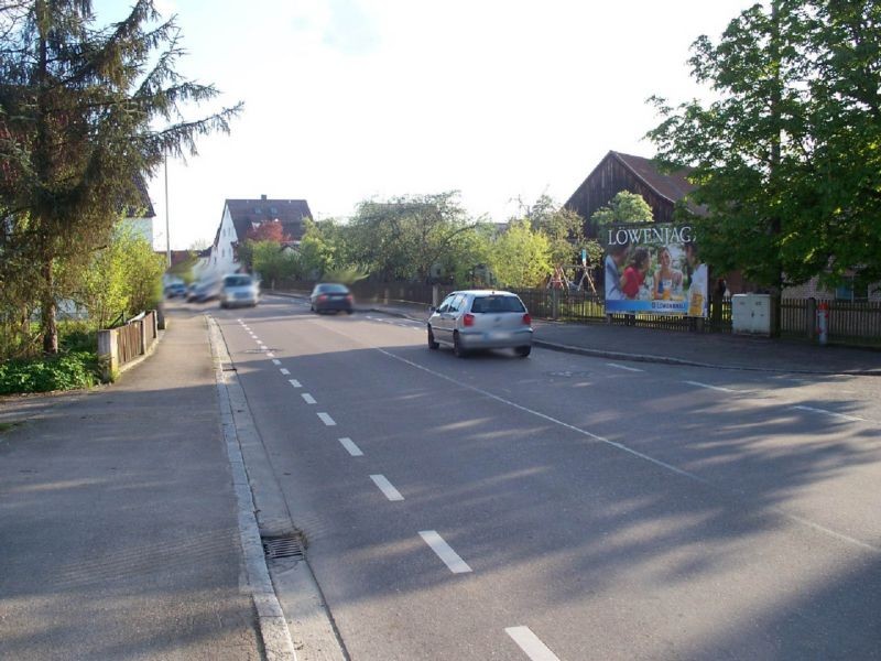 Römerstr.  / Pfarrgasse / Attenhofen