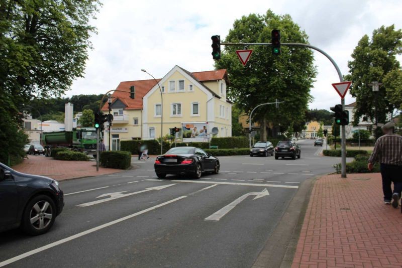 Oldendorfer Str. / Bahnhofstr. 1