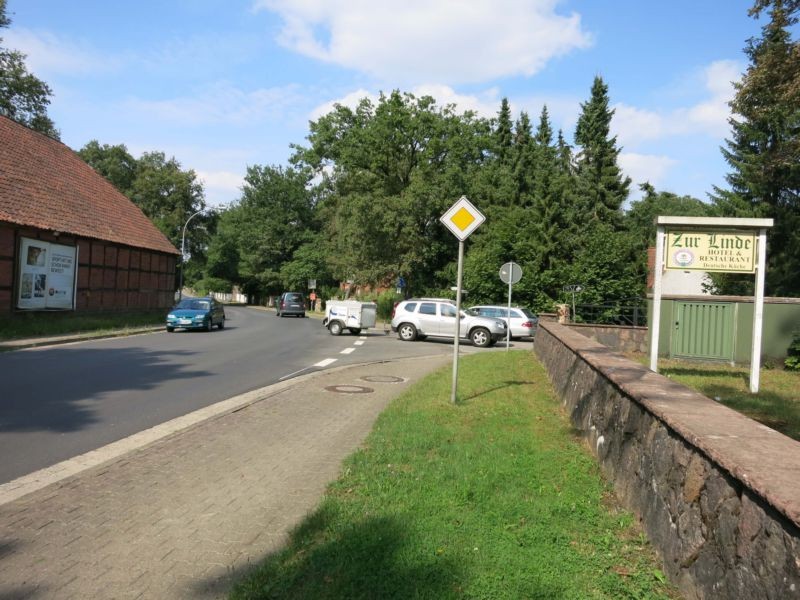 Dorfstr.  / Gollernweg