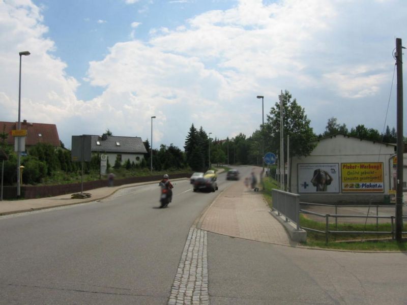 Leipziger Str. (B 107)  / Nh. Mühlenweg quer