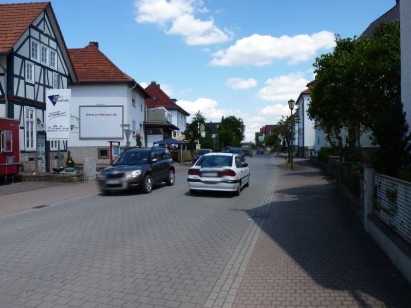 Hönebacher Str. 18 (L 3255)  - quer / Hessenweg