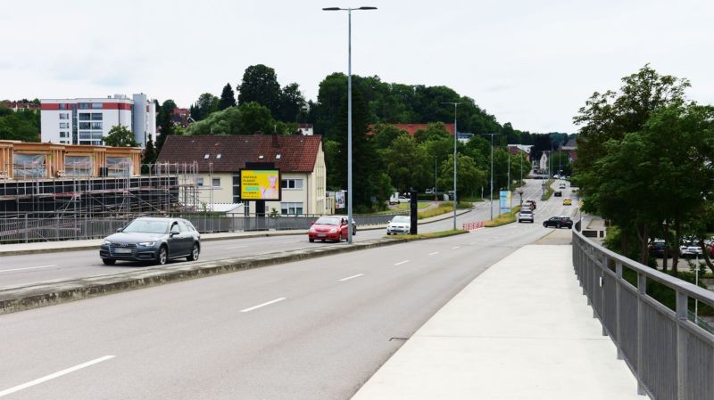 Königsbergallee  / Stadteinwärts RS