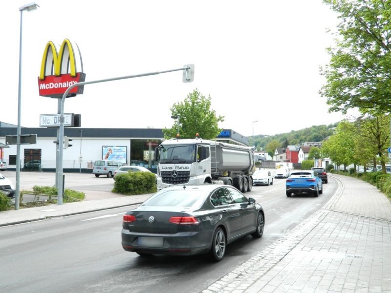 Weißenburger Str.  36 quer/B13 Edeka Si. McDonalds
