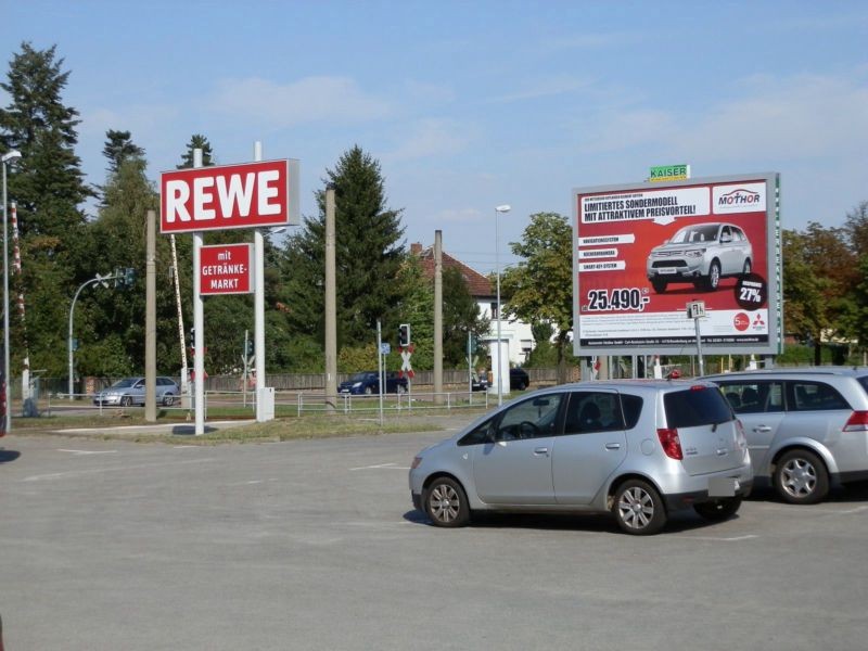 Veilchenweg   2/REWE PP/Höhe Einf./Si. Einf.