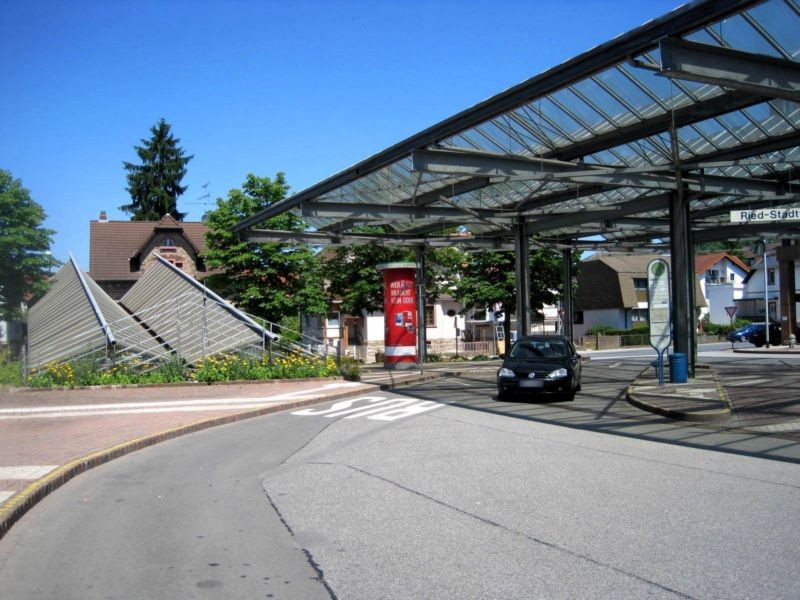 Bahnhofsplatz Nh. Gartenstr.