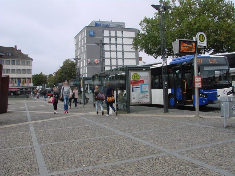 Theodor-Heuss-Platz/Bussteig 1 li./We.li.
