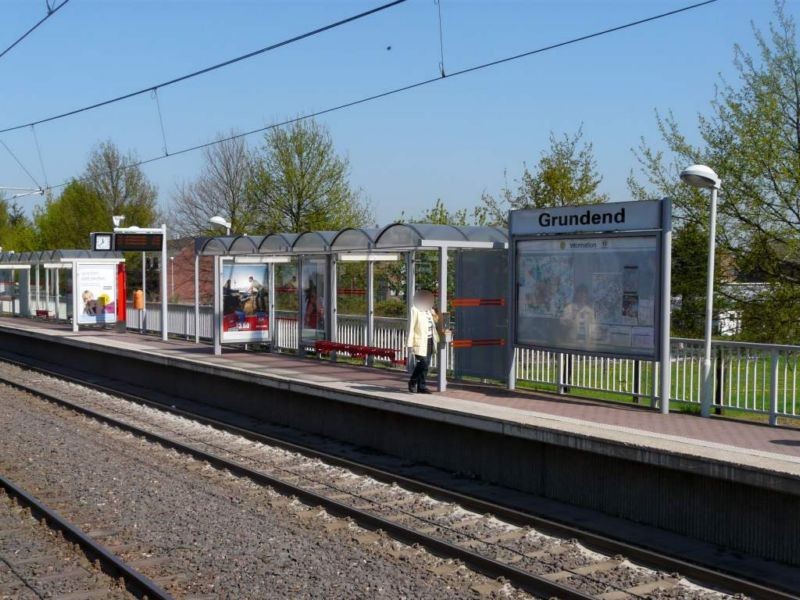 Grundend/Rheinbahn/Ri. Krefeld re./We.li.