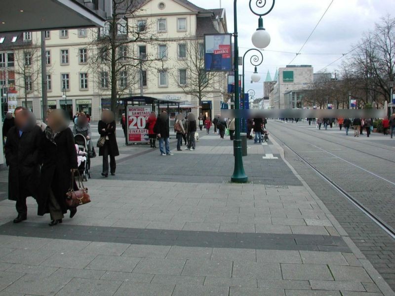Opernplatz/Friedrichsplatz saw./außen