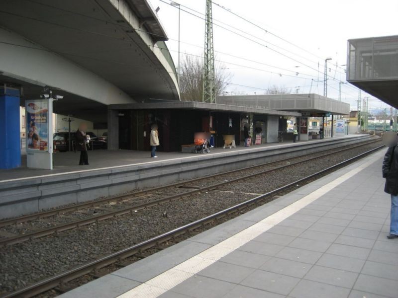 U-Bahnstation Heddernheim/Dillenburger Str./V 3/RS