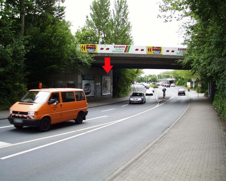 Dortmunder Str./Bahn-Ufg. Westseite/Nh. Feuerwache