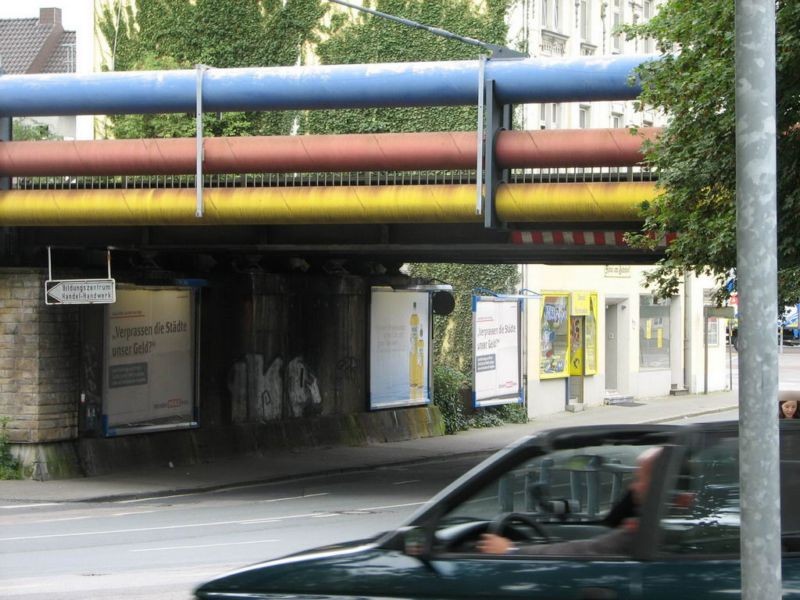Dortmunder Str./Am Sandershof/Bahn-Ufg./re.