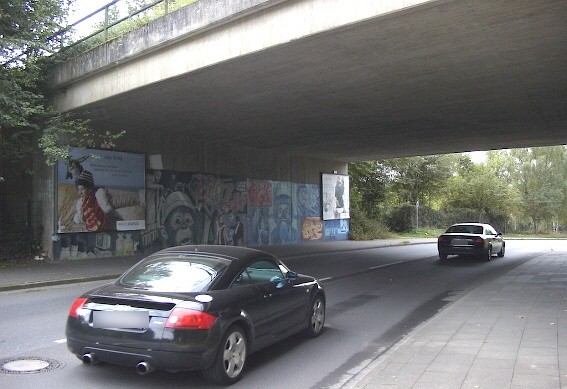 Kölner Str. Viadukt li.