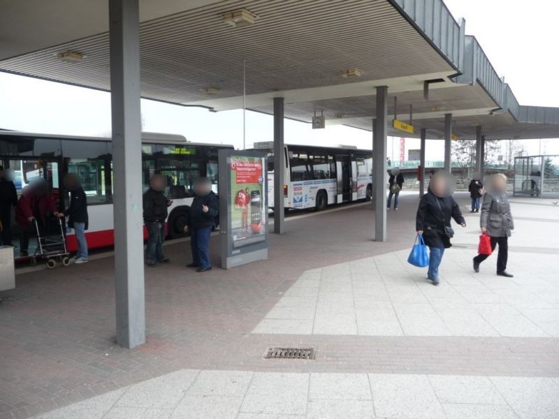 Harburg Bus-Bf RS Ankunft