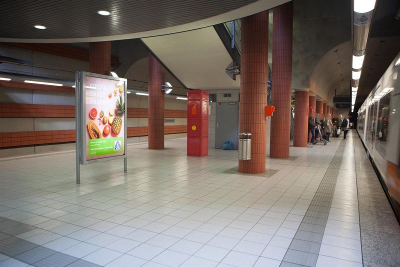 Siegfriedplatz 1/U-Bahnstation FR. Uni 2.Sto./VS