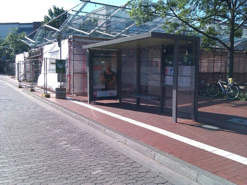 HST Mühlenberger Markt (Bus) re. innen