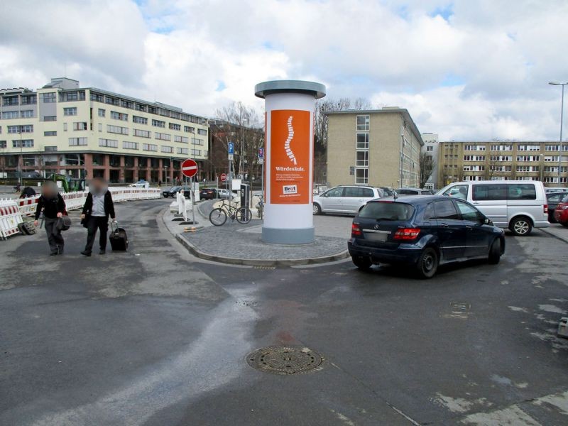 Basler Str./Bahnhof-Vorplatz/Post