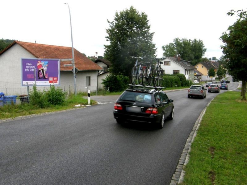 Rothkreuz B12 quer/Brühlmoosweg   2
