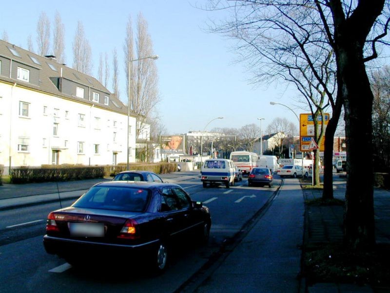 Düsseldorfer Landstr./Mündelheimer Str./We.li.