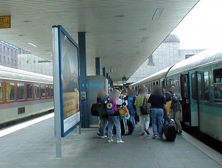 S-Bf Altona, Fernbahnsteig, Gleis 9