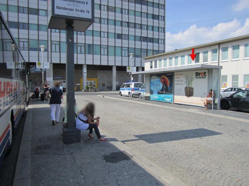 Hbf, Vorplatz,Busbahnhof,Bussteig 12