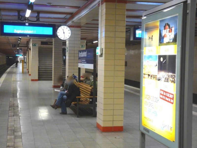 S-Bf Nordbahnhof, Bstg., Se. Gleis 2, 2. Sto.