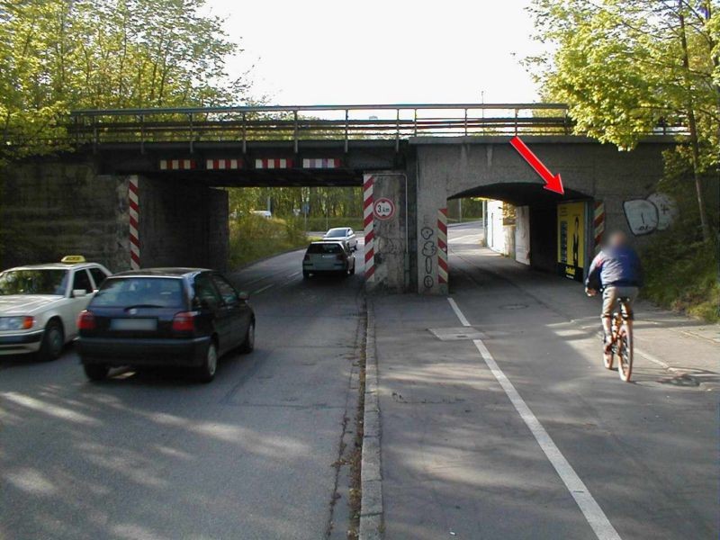 Menzinger Str./DB-Brücke 2.Sto.