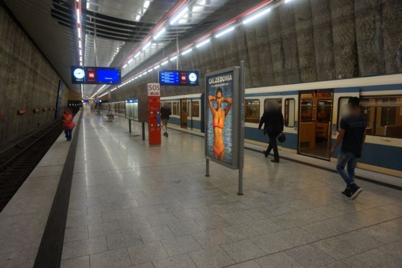 Mangfallplatz Bahnsteig West Gleis 2