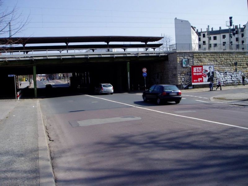 Warschauer Str./Freie Str. vor DB-Brücke