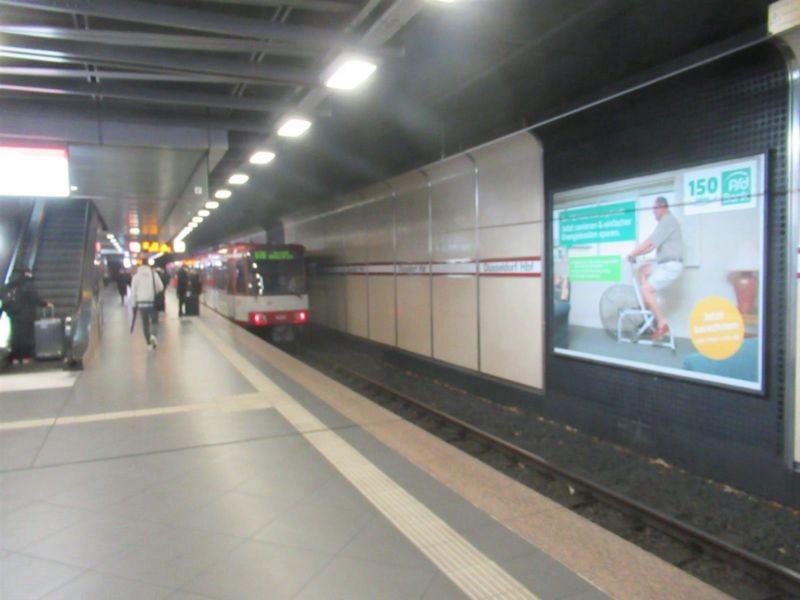 U-Bf Hauptbahnhof, HGL 3, Ri. Messe